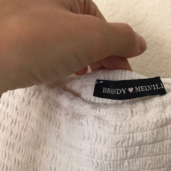 Brandy Melville Off the shoulder top - Picture 2 of 2